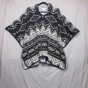 Belle Du Jour‎ Tribal Print Poncho Black & White Women Size | S